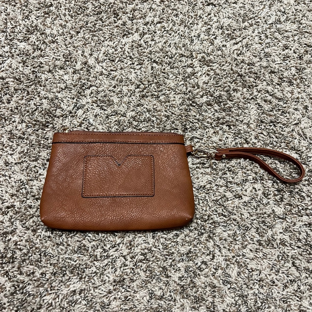 Amazon Clutch